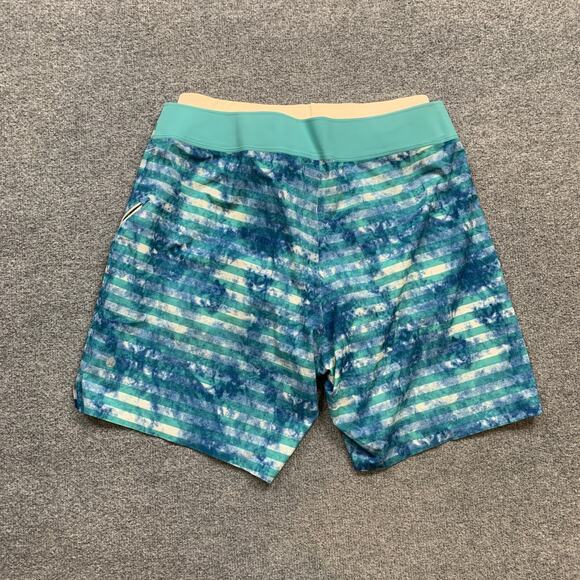 Lululemon Board Shorts Mens 36 Water Camo Lined Current State Fishing Surfing - Picture 9 of 12